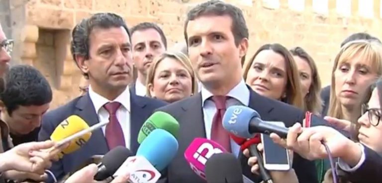 Casado carga contra los «viernes electorales» de Sánchez con anuncios que «no va a poder pagar»