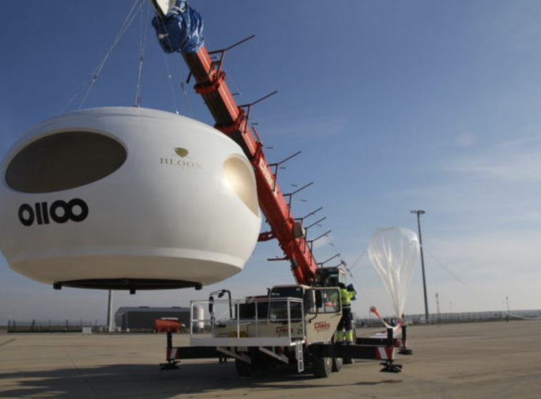 Una empresa de Granada te lleva al espacio en  globo por 110.000 euros