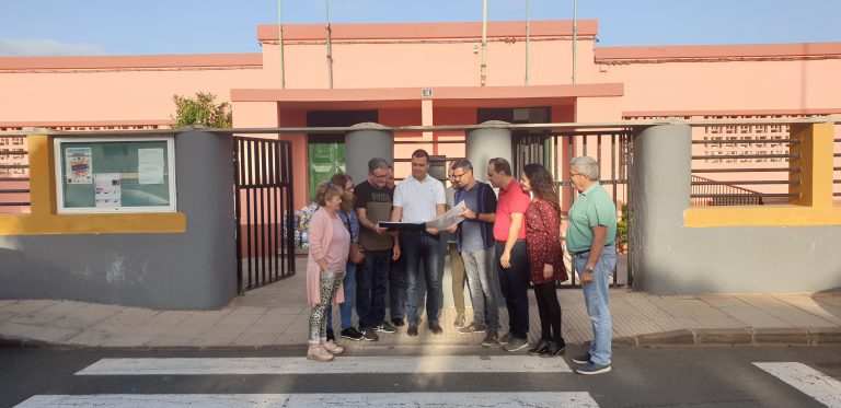 S. Mª DE GUÍA: El Ayuntamiento de Guía y la Asociación de Vecinos La Piconera acuerdan abrir un Proceso Participativo para decidir los usos de la parcela donde se encuentra el antiguo colegio de La Atalaya