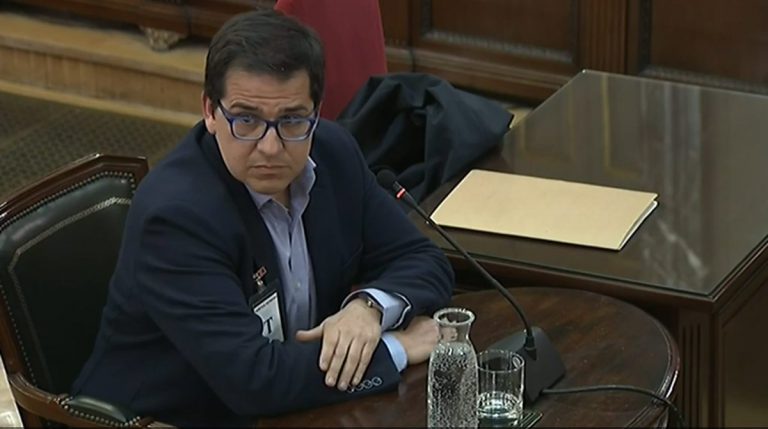 Espejo asegura que se “retorció” el reglamento del Parlament para aprobar las leyes que desembocaron en el referéndum