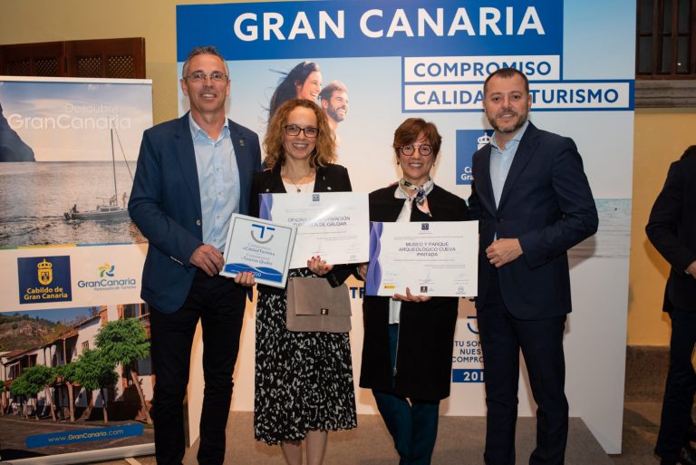 GÁLDAR: La Oficina de Turismo de Gáldar y el Museo y Parque Arqueológico Cueva Pintada renuevan el sello de Calidad Turística.