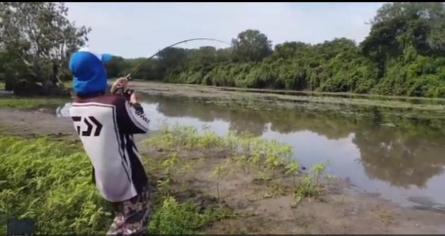 «¡Corre, corre, corre!»: el susto de unos pescadores cuando pescaban en un río de Australia