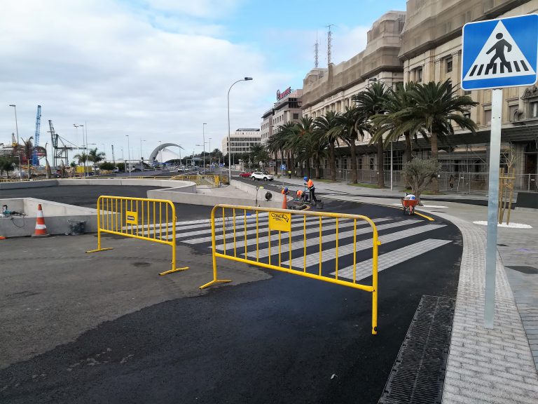 S. C. DE TENERIFE: El próximo viernes se abrirá al tráfico el tramo remodelado de la avenida Marítima