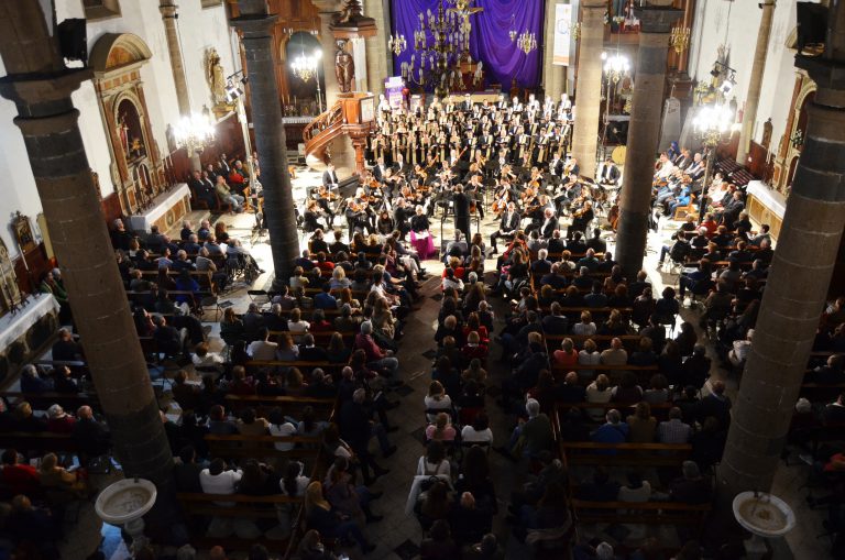 GÜIMAR: Sublime actuación de la Orquesta Sinfónica de Tenerife y Ensamble Vocal de Tenerife en la Iglesia de San Pedro