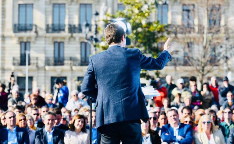 Casado alerta de posibles «cárceles a la carta con etarras» si Sánchez se apoya en independentistas