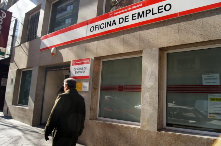 El Gobierno aprueba el plan para parados de larga duración… y los sindicatos dudan de su eficacia