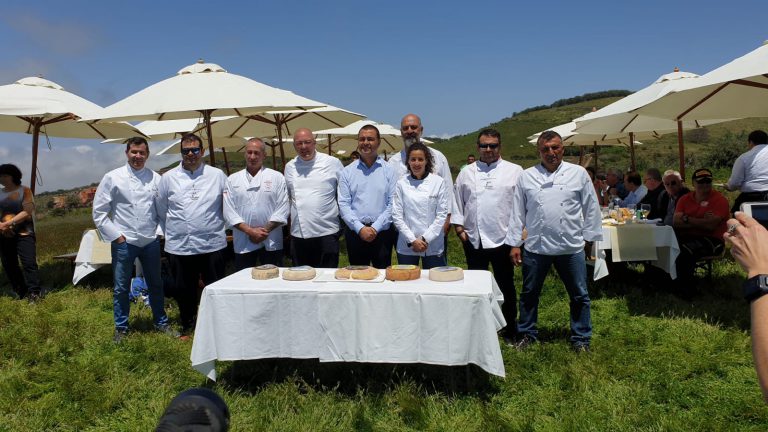 La Fiesta del Queso 2019 arranca mostrando las excelencias del Queso de Guía a más de 60 profesionales del mundo de la restauración, los hoteles y las grandes superficies de Gran Canaria, Tenerife, Lanzarote y La Palma