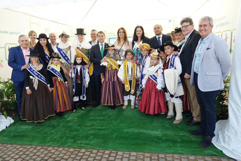 S. C. DE TENERIFE: Flores, plantas y artesanía se adueñan desde hoy del García Sanabria en las fiestas de Mayo