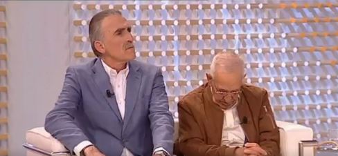 Un invitado de Juan y Medio se duerme durante el programa