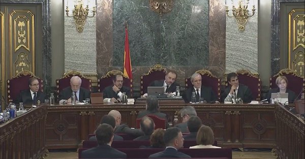 Marchena frena un interrogatorio del fiscal Zaragoza tras las protestas de las defensas