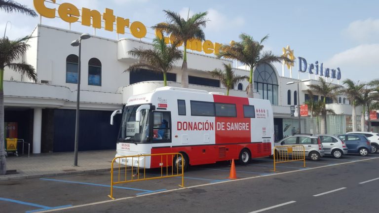 CANARIAS: El ICHH continúa promocionando la donación de sangre trasladando sus unidades móviles