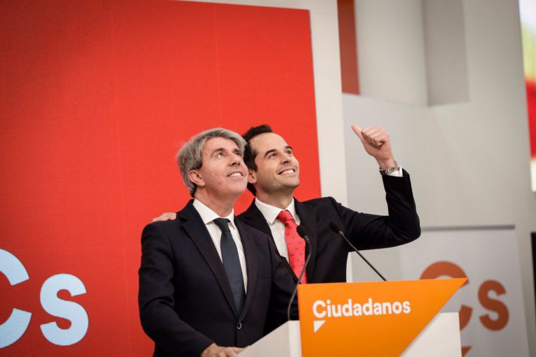 Gritan «traidor» a Ángel Garrido en su primer mitin como miembro de Ciudadanos