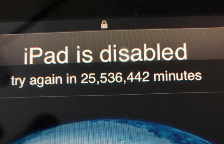 Un niño bloquea de manera accidental el iPad de su padre por 25.536.442 minutos, el equivalente a 48 años