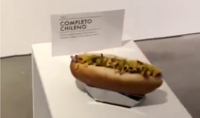 La verdad sobre el perrito caliente expuesto en una galería de Nueva York