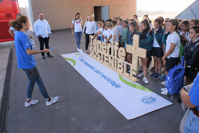 El Cabildo conmemora el Día Mundial del Reciclaje con diversos talleres educativos para escolares