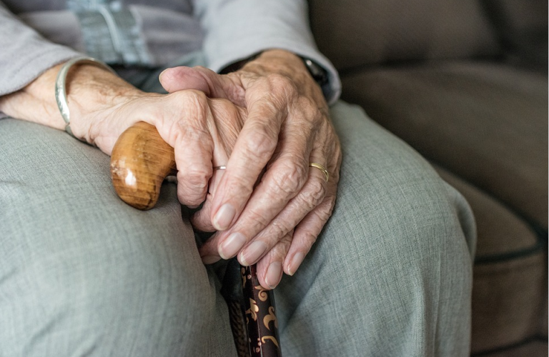 Una anciana de 102 años confiesa el asesinato de una compañera de residencia