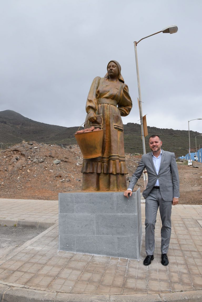 Homenaje al trabajo de las Aparceras en La Enconada