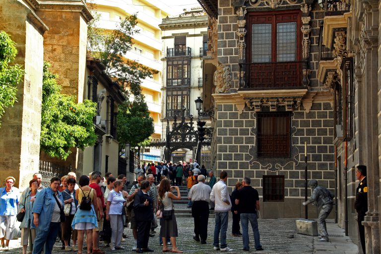 Los turistas le dan un notable alto a la provincia de Granada