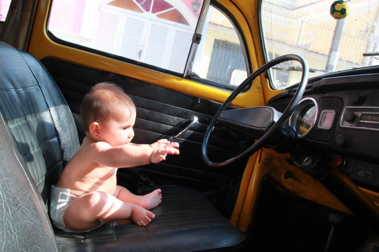 La seguridad de los niños en el coche: Consejos imprescindibles