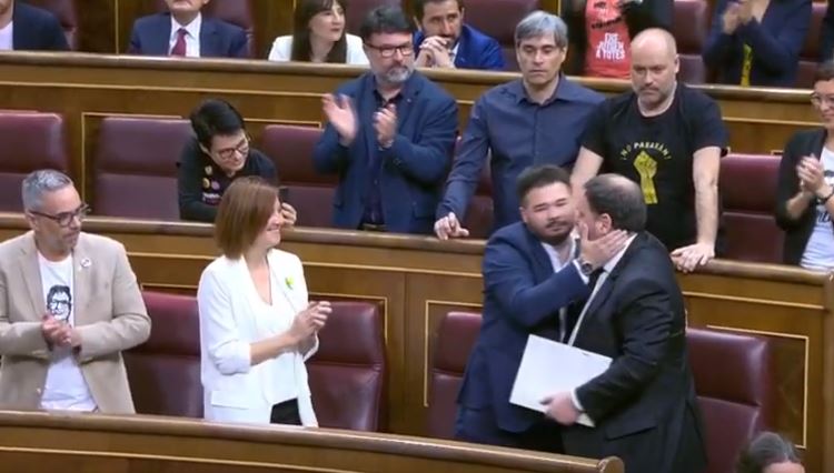 JxCat vota en blanco a la Presidencia del Congreso y ERC escribe «Llibertat» en sus papeletas