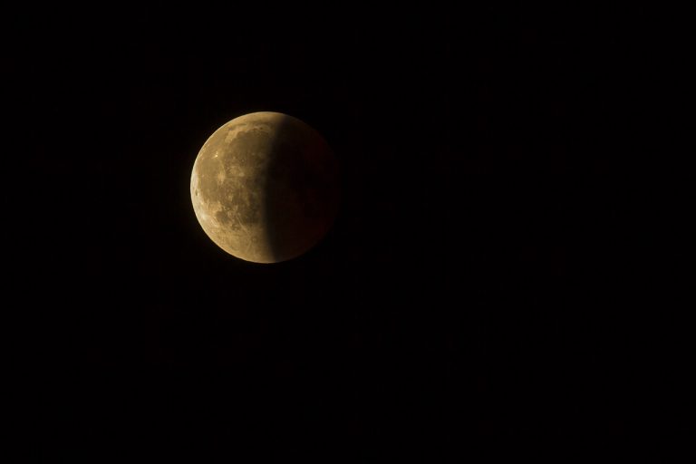 Esta semana se inicia un verano que nos dejará un eclipse parcial de Luna visible desde España