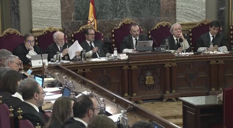 El fiscal Cadena: “La Constitución ha sido horadada, vejada, humillada desde el principio hasta el final”