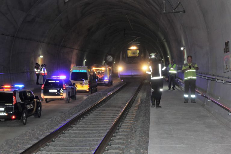 Ave a Granada: Simulacros de emergencia en los túneles de Quejigares y Archidona