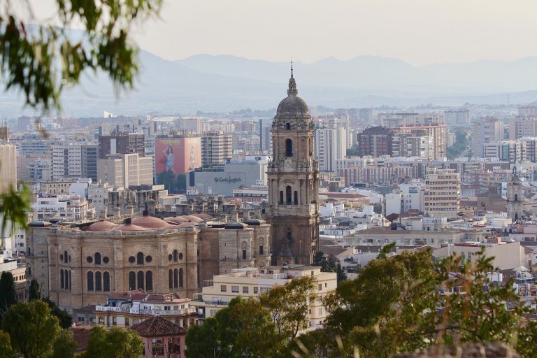 5 puntos a tener en cuenta antes de alquilar un coche en Málaga