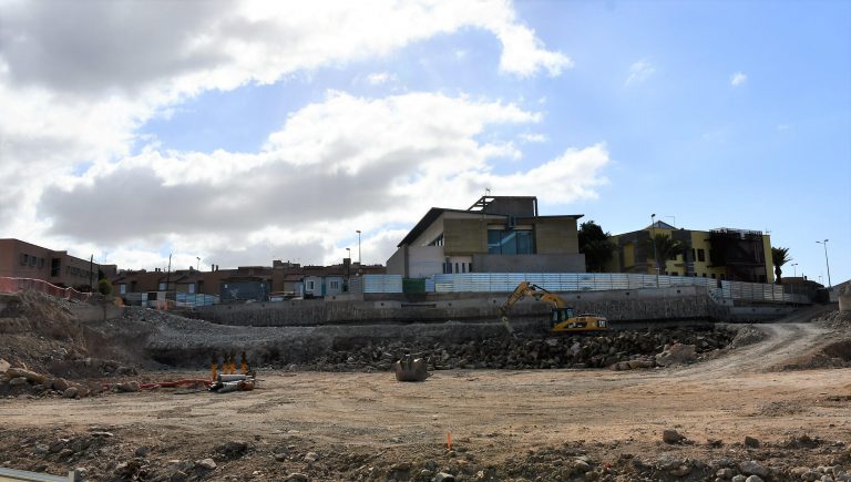 Nuevo varapalo para NC y PP por la obra del edificio de  aparcamientos de Arguineguín