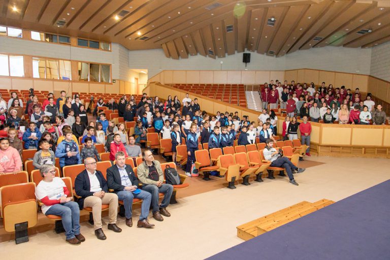 Finaliza un proyecto de la ULL para enseñar al alumnado más joven a «Perder el miedo a las máquinas»