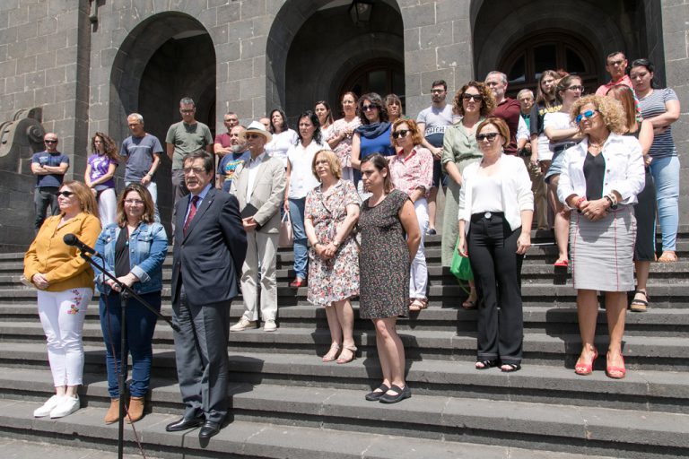 La Universidad de La Laguna vuelve a manifestarse ante el asesinato machista de Arinaga, Gran Canaria