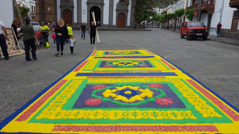 Alfombras del Sagrado Corazón de Jesús en la Villa de Teror