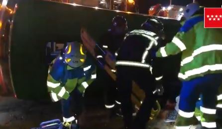 20 personas resultan heridas en un accidente de autobús en Madrid