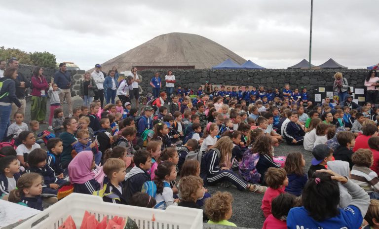 El trabajo cooperativo ha sido el eje central en el que ha girado este tercer encuentro y proyecto de Colegios de la Biosfera, organizado por el Cabildo de Lanzarote 