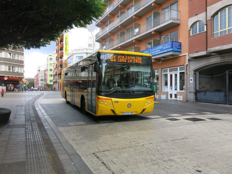 La Calle Galicia se cierra al tráfico por obras de repavimentación