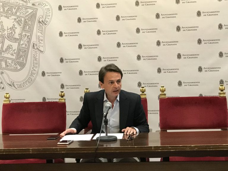 El PP de Granada lamenta la «actitud ruin» del socialista Cuenca