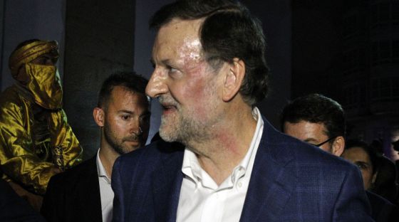 Absuelven al joven que pegó un puñetazo a Rajoy tras una nueva agresión a un político