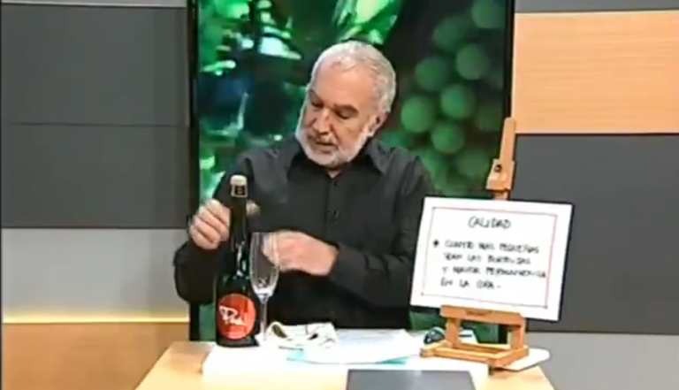 «La p**** madre que lo parió»: un sumiller intenta abrir una botella de vino espumoso en directo y la cosa no acaba bien