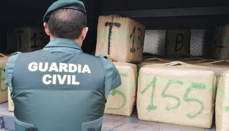 La Audiencia Nacional confirma 14 años de cárcel a un exmando de la Guardia Civil por facilitar la entrada de hachís