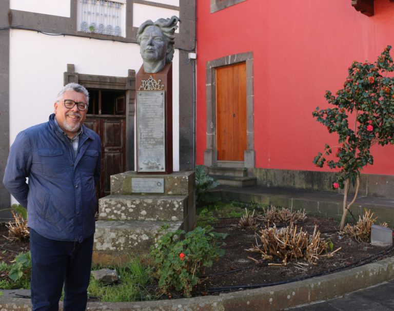 Ocho autores y autoras emplean la obra de Antonio Padrón como fuente de inspiración