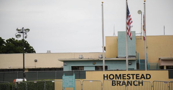 Amnistía exige el cierre del centro de detención de menores migrantes de Homestead de EEUU