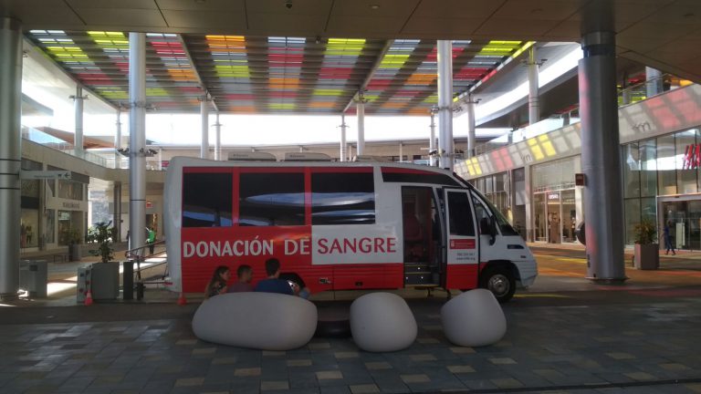 El ICHH continúa recorriendo Canarias con sus unidades móviles de donación de sangre