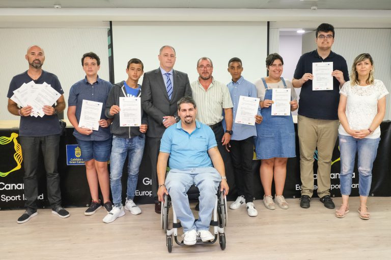 Veinticinco jóvenes con discapacidad reciben un certificado europeo que les acredita como monitores de actividades deportivas