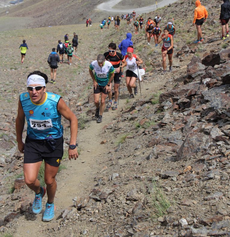 Daniel Osanz y Gisela Carrión, campeones de España de Kilómetro Vertical en Sierra Nevada