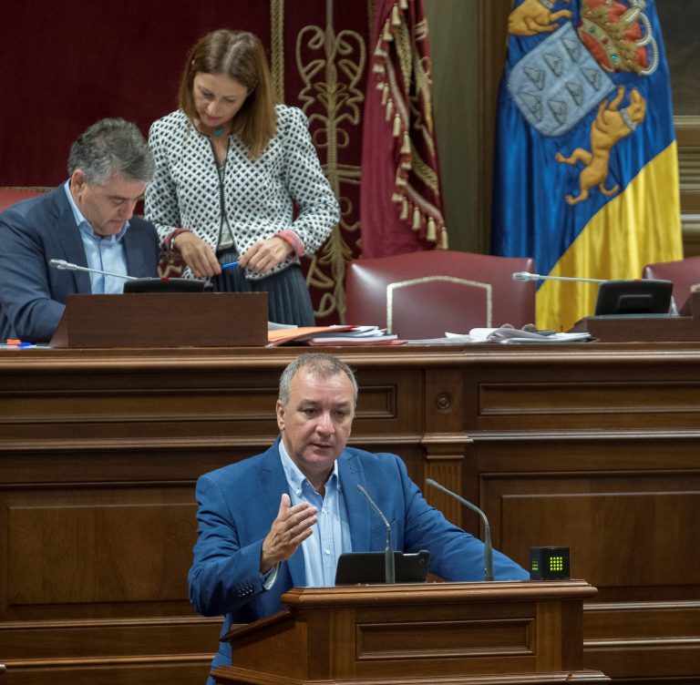 Nueva Canarias dice que la llegada de los 18 millones contra la pobreza es “hacer justicia” con Canarias