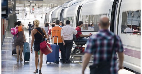 Renfe afronta el miércoles la segunda de las cuatro jornadas de huelga parcial convocadas por CGT