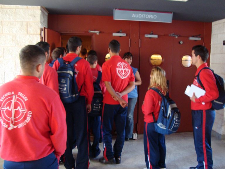 El Hospital de Gran Canaria Dr. Negrín recibe la visita de 200 estudiantes durante 2018  