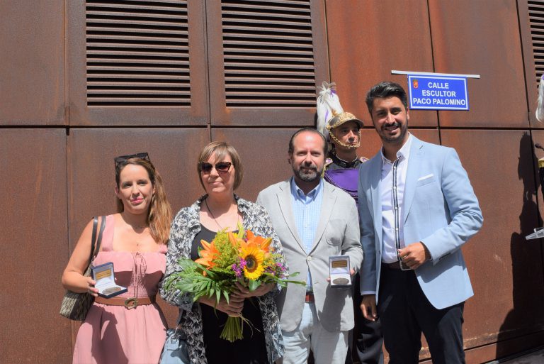 La Ciudad de La Laguna dedica una calle al escultor Paco Palomino