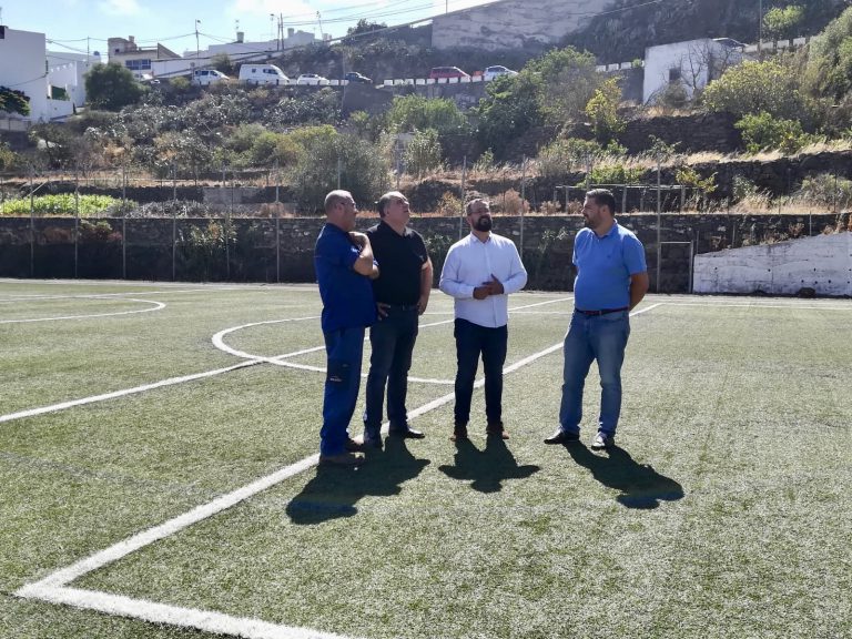 El Ayuntamiento de Telde redactará un proyecto para poner en marcha el alumbrado del campo de fútbol de Lomo Magullo