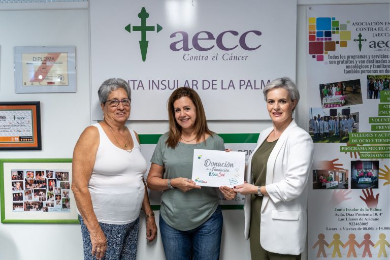 Fundación DinoSol colabora con AECC en La Palma